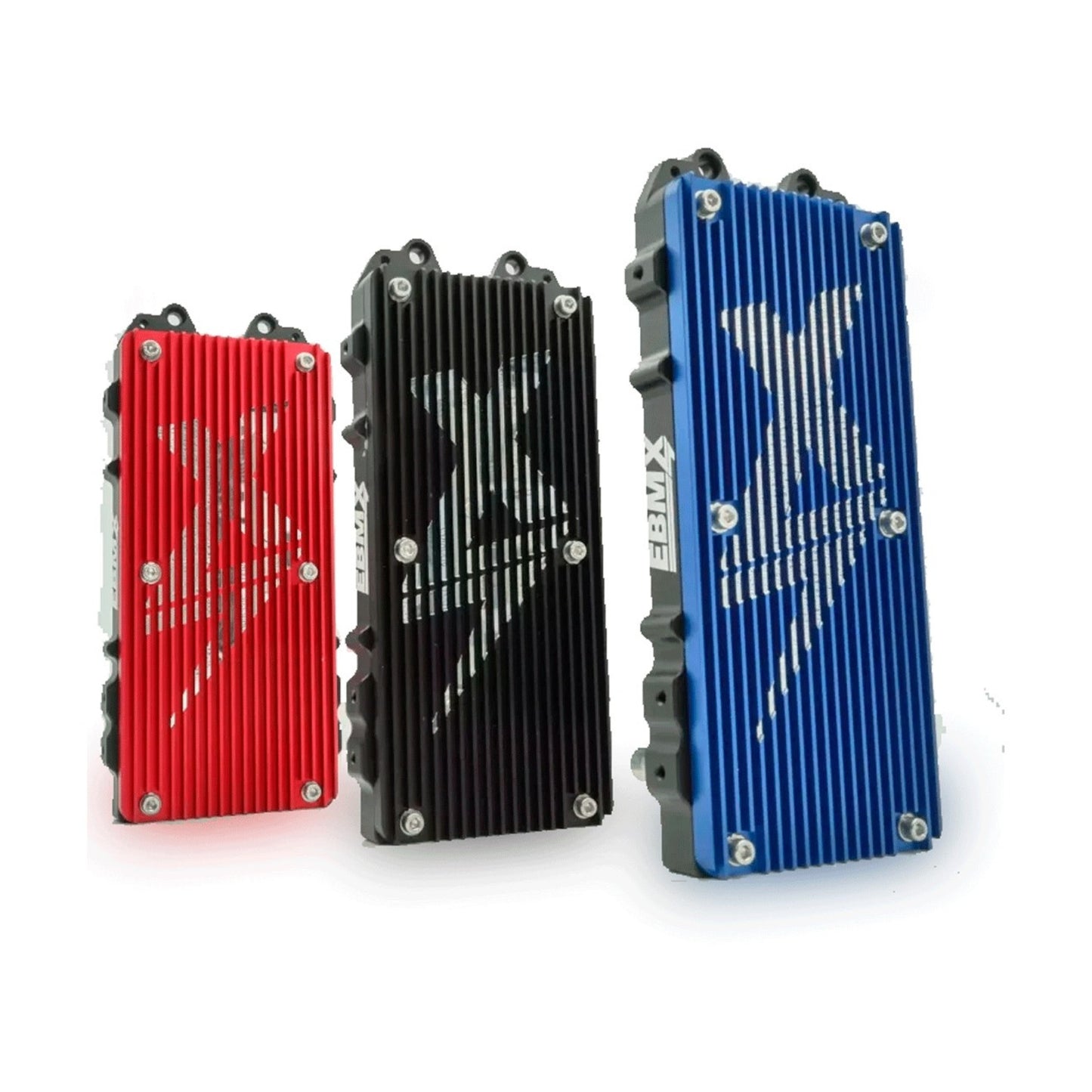 Controladora EBMX de X-EMOTOS, dispositivo de control para motos eléctricas, con pantalla y botones para ajustar funciones.